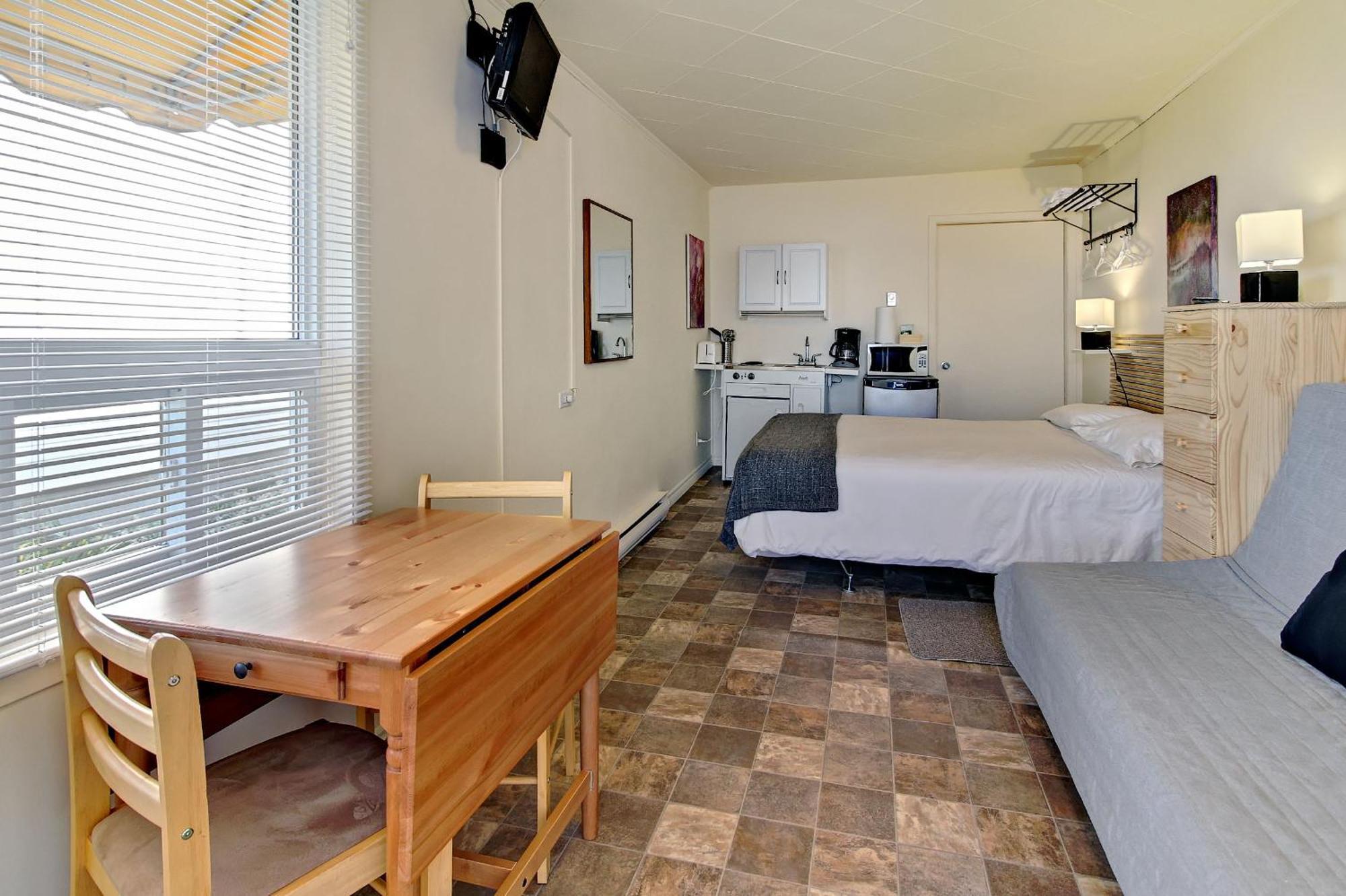 Motel Appartements Le Saint-Patrick Sainte-Flavie Camera foto